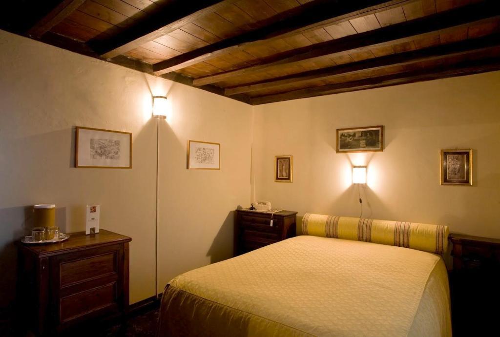Residenza D'Epoca Eremo Delle Grazie Hotel Monteluco ห้อง รูปภาพ